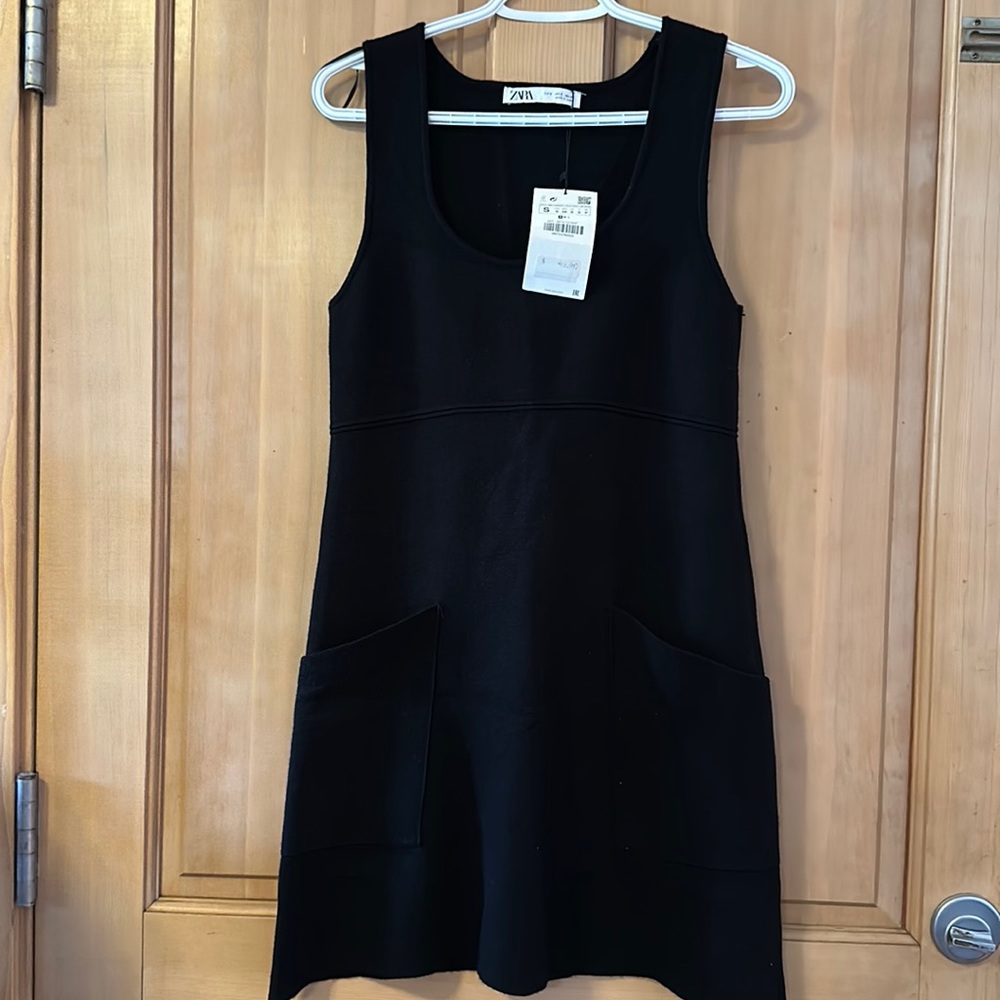 Zara short knitted black dress